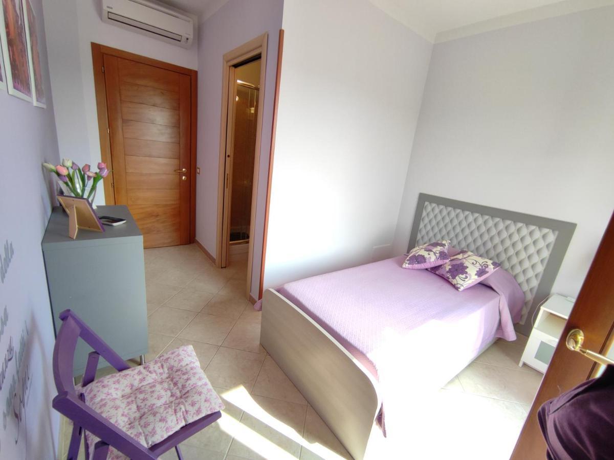 Bed and Breakfast Il Giardino Delle Zagare Фонди Экстерьер фото