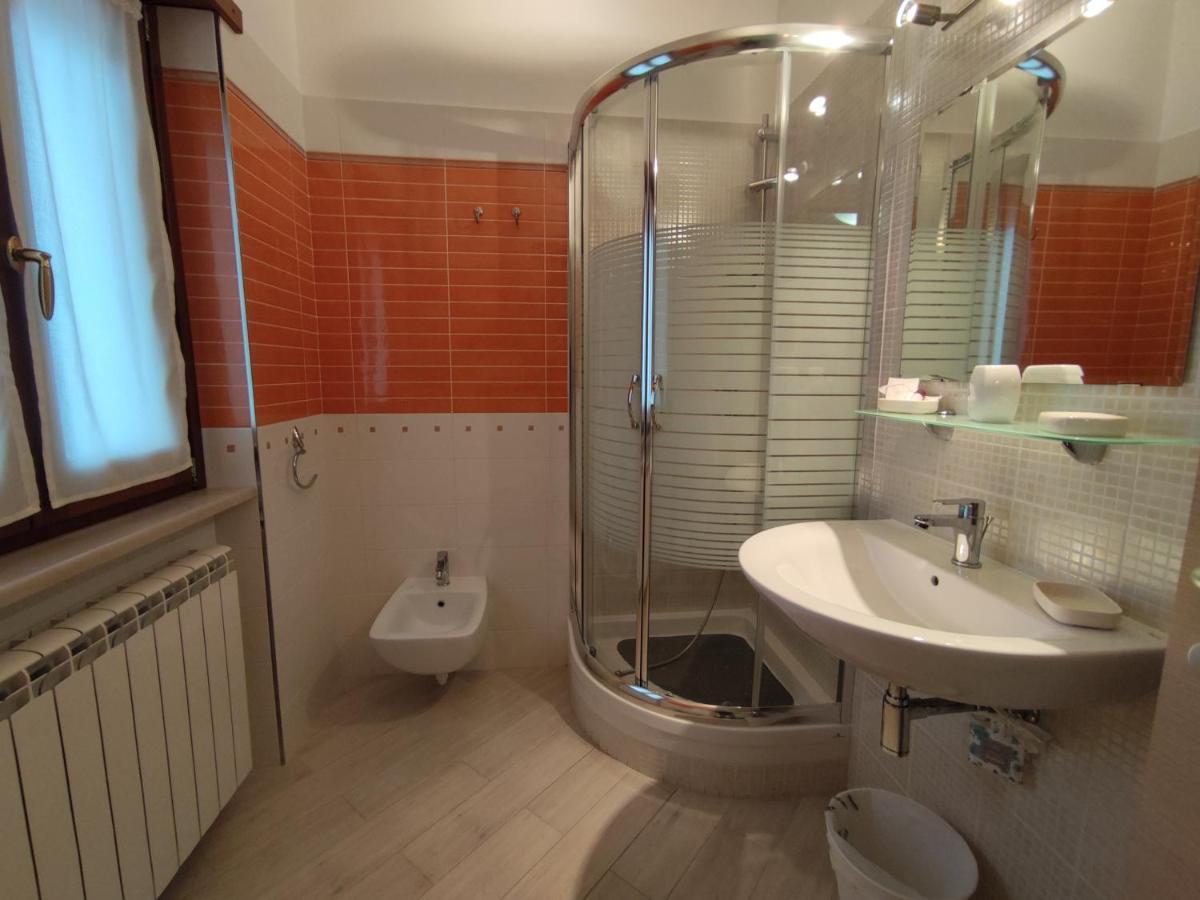 Bed and Breakfast Il Giardino Delle Zagare Фонди Экстерьер фото